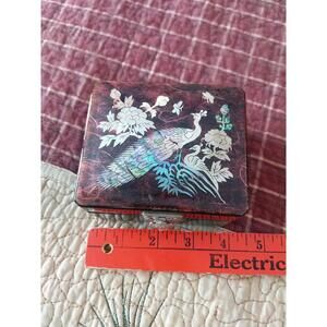 Vintage Mother Of Pearl Lacquer Wood Inlay Trinket Box Peacock Mirrored